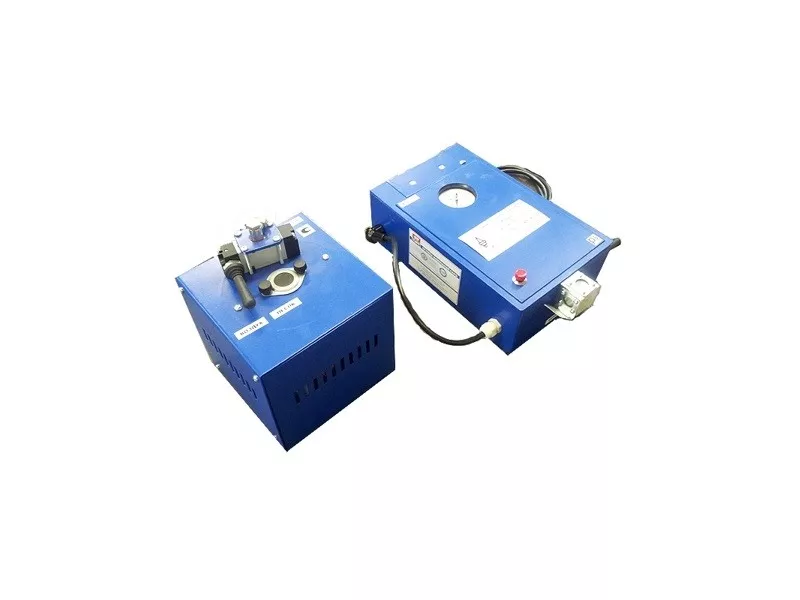 Э203 - комплект приборов для очистки и проверки свечей зажигания